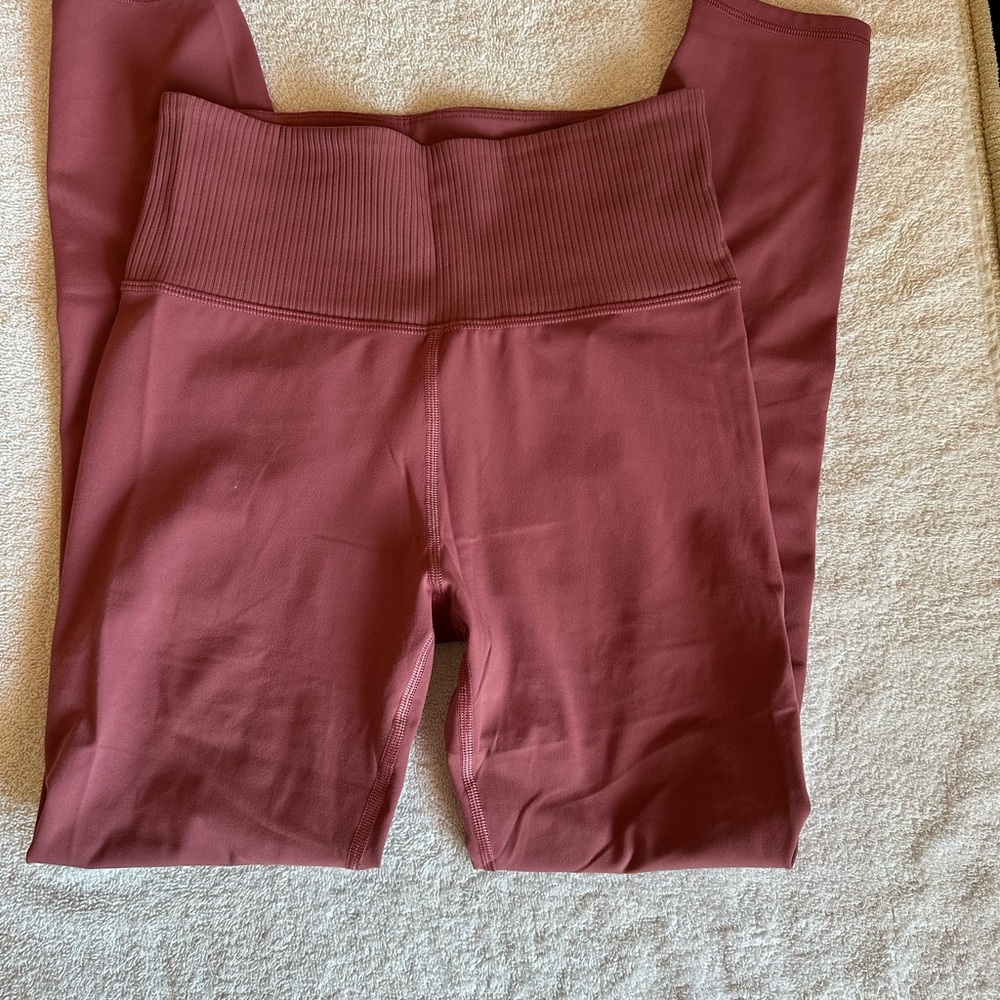 Vuori Women's Mauve Leggings